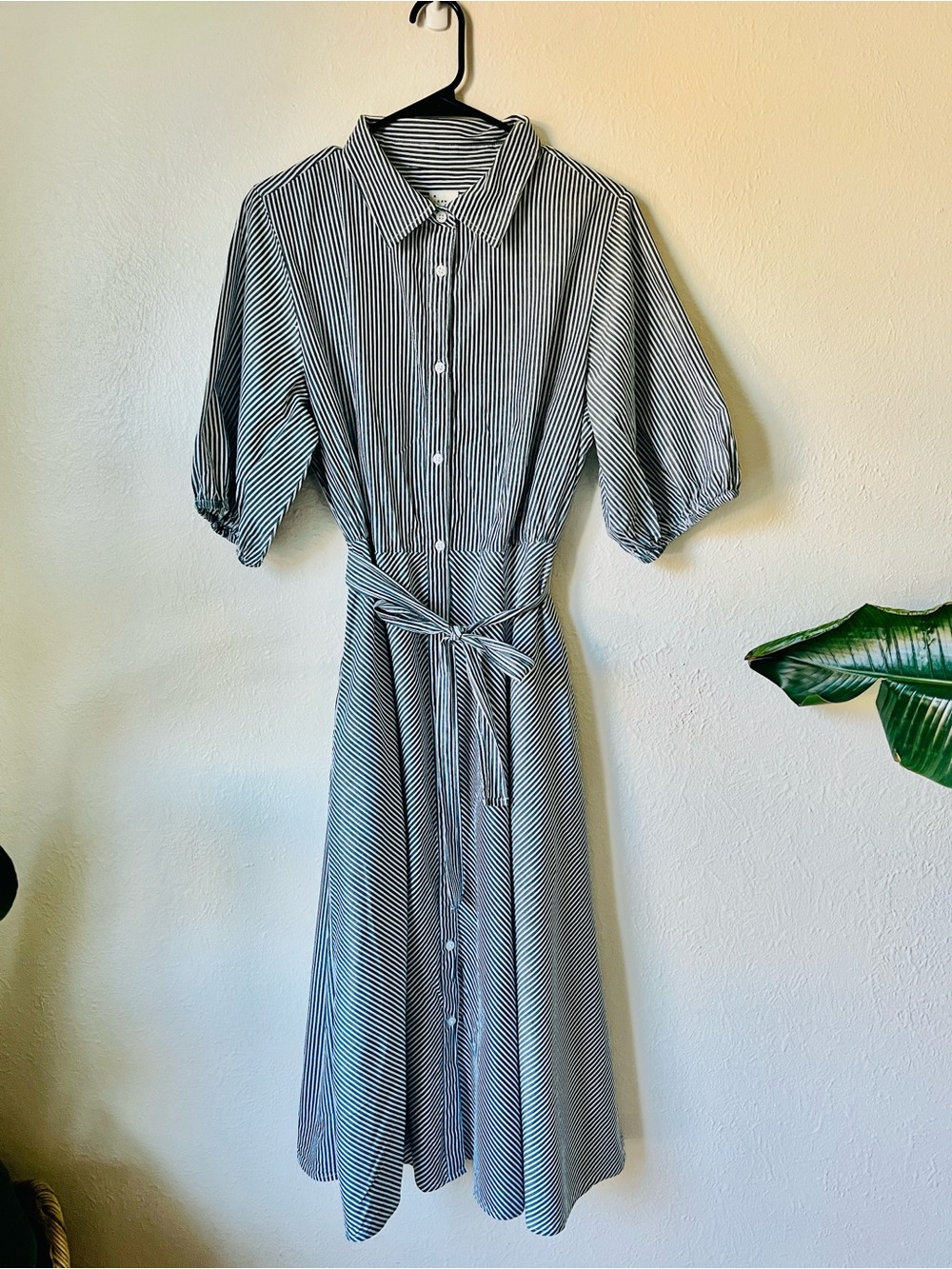 Striped Green and White Shirt Dress with Tie Waist. Office, Preppy, Classic Dres